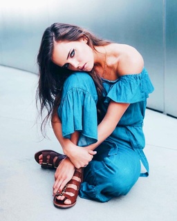 Tiffany Alvord feet photo thumbnail