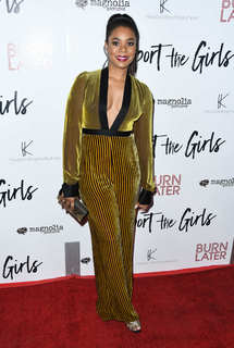 Regina Hall feet photo thumbnail