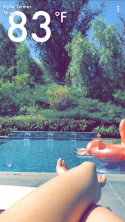 Kylie Jenner feet photo thumbnail