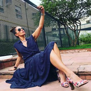 Adriane Galisteu feet photo thumbnail
