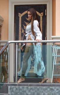 Katie Price feet photo thumbnail