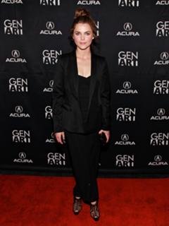 Keri Russell feet photo thumbnail