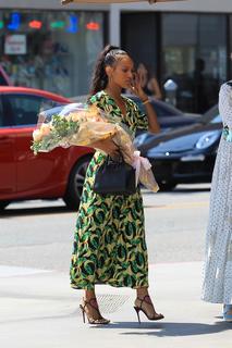 Karrueche Tran feet photo thumbnail