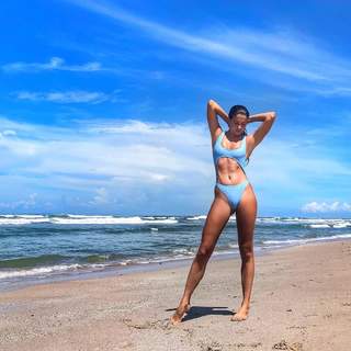 Sara Sampaio feet photo thumbnail