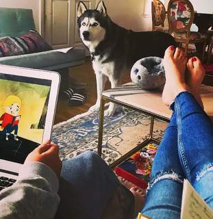 Elisabeth Röhm feet photo thumbnail