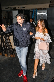 Sofía Vergara feet photo thumbnail