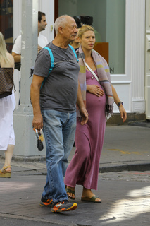 Claire Danes feet photo thumbnail