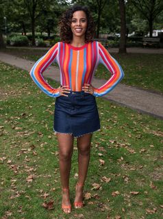 Rochelle Humes feet photo thumbnail