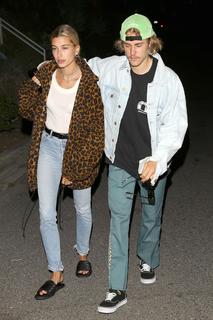 Hailey Bieber feet photo thumbnail