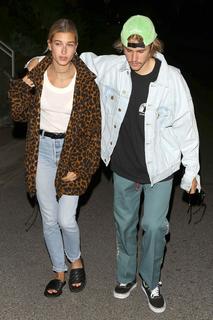 Hailey Bieber feet photo thumbnail
