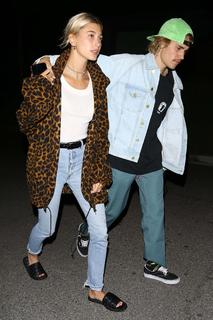 Hailey Bieber feet photo thumbnail