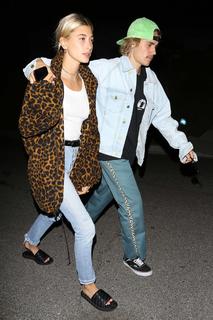 Hailey Bieber feet photo thumbnail