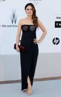 Rachel Bilson feet photo thumbnail