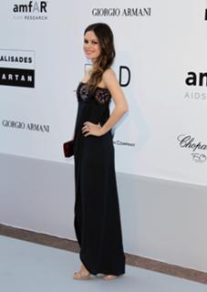 Rachel Bilson feet photo thumbnail