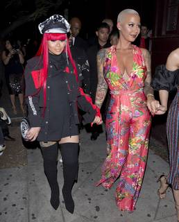 Amber Rose feet photo thumbnail