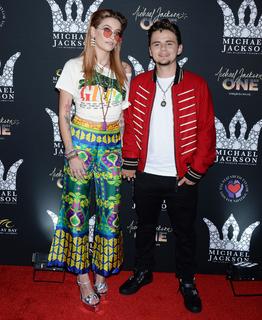 Paris Jackson feet photo thumbnail