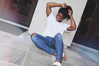Simone Biles feet photo thumbnail