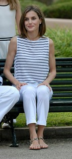 Queen Letizia of Spain feet photo thumbnail