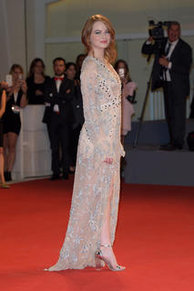 Emma Stone feet photo thumbnail