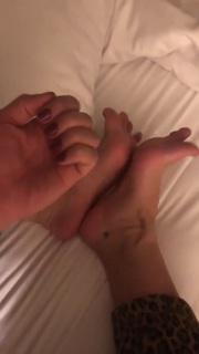 Franciely Freduzeski feet photo thumbnail