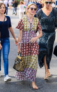 Naomi Watts feet photo thumbnail