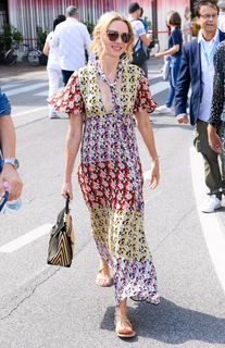 Naomi Watts feet photo thumbnail