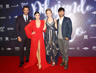 Maite Perroni feet photo thumbnail