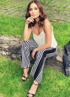 Cynthia Rodríguez feet photo thumbnail