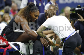 Serena Williams feet photo thumbnail