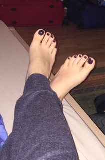 Yoseline Hoffman feet photo thumbnail