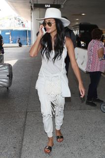 Nicole Scherzinger feet photo thumbnail