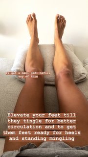Nina Agdal feet photo thumbnail