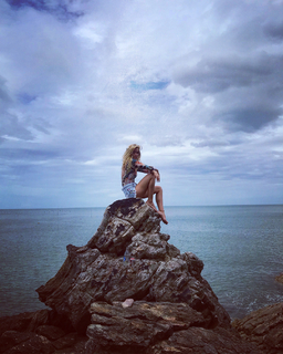 Ana de Armas feet photo thumbnail