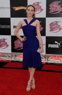 Emmy Rossum feet photo thumbnail