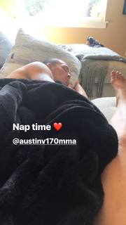 Paige VanZant feet photo thumbnail