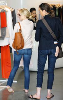 Reese Witherspoon feet photo thumbnail