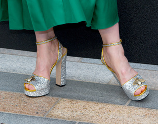 Cate Blanchett feet photo thumbnail