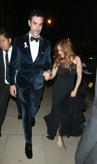 Isla Fisher feet photo thumbnail