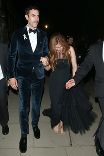 Isla Fisher feet photo thumbnail