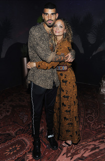 Nicole Richie feet photo thumbnail