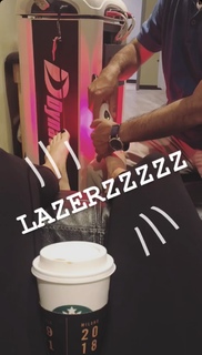 Justine Ezarik feet photo thumbnail