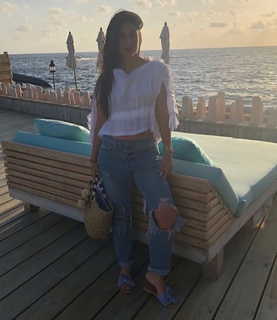 Kareena Kapoor feet photo thumbnail