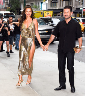 Irina Shayk feet photo thumbnail