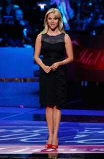 Reese Witherspoon feet photo thumbnail