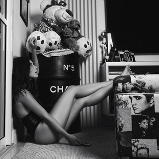 Giovanna Lancellotti feet photo thumbnail