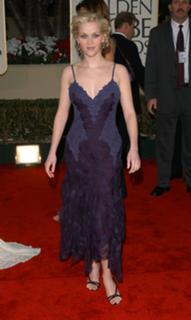 Reese Witherspoon feet photo thumbnail