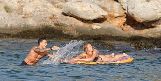Gemma Atkinson feet photo thumbnail