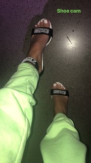 Chantel Jeffries feet photo thumbnail