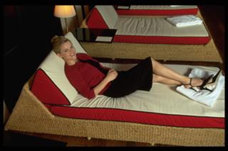 Reese Witherspoon feet photo thumbnail