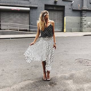 Nastia Liukin feet photo thumbnail